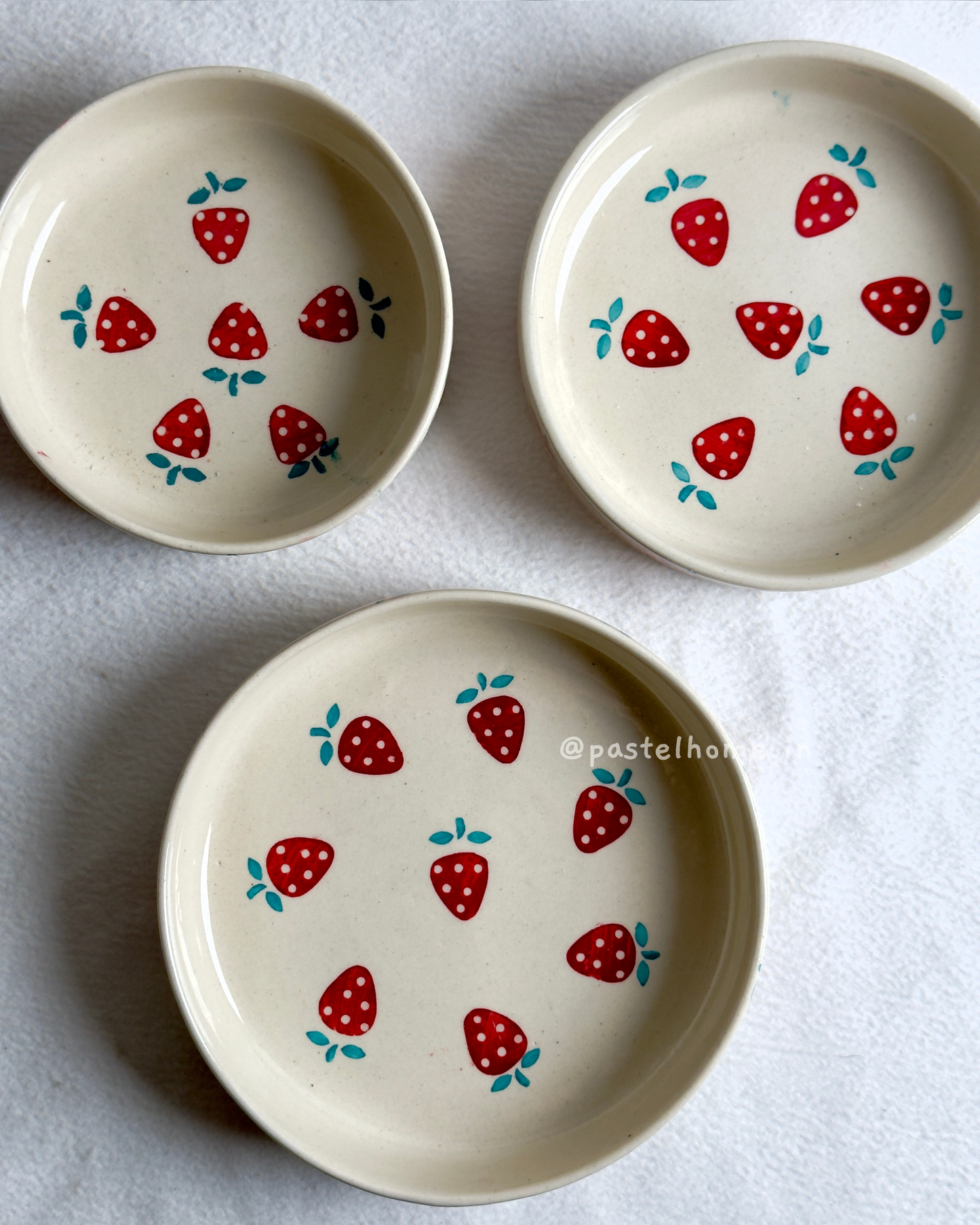 Strawberry Serving Bowls - Set of 3