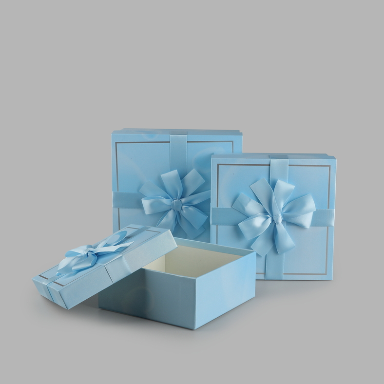 Bow Hamper Gift Box (Medium) - Sky Blue