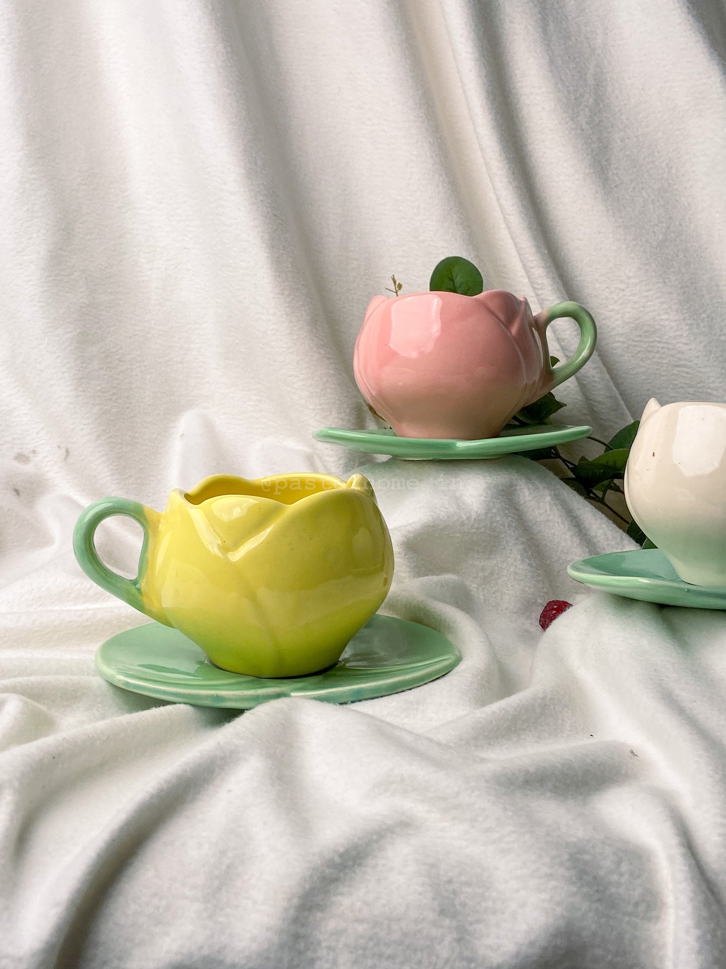 Tulip Shape Mug and Saucer Set of 3