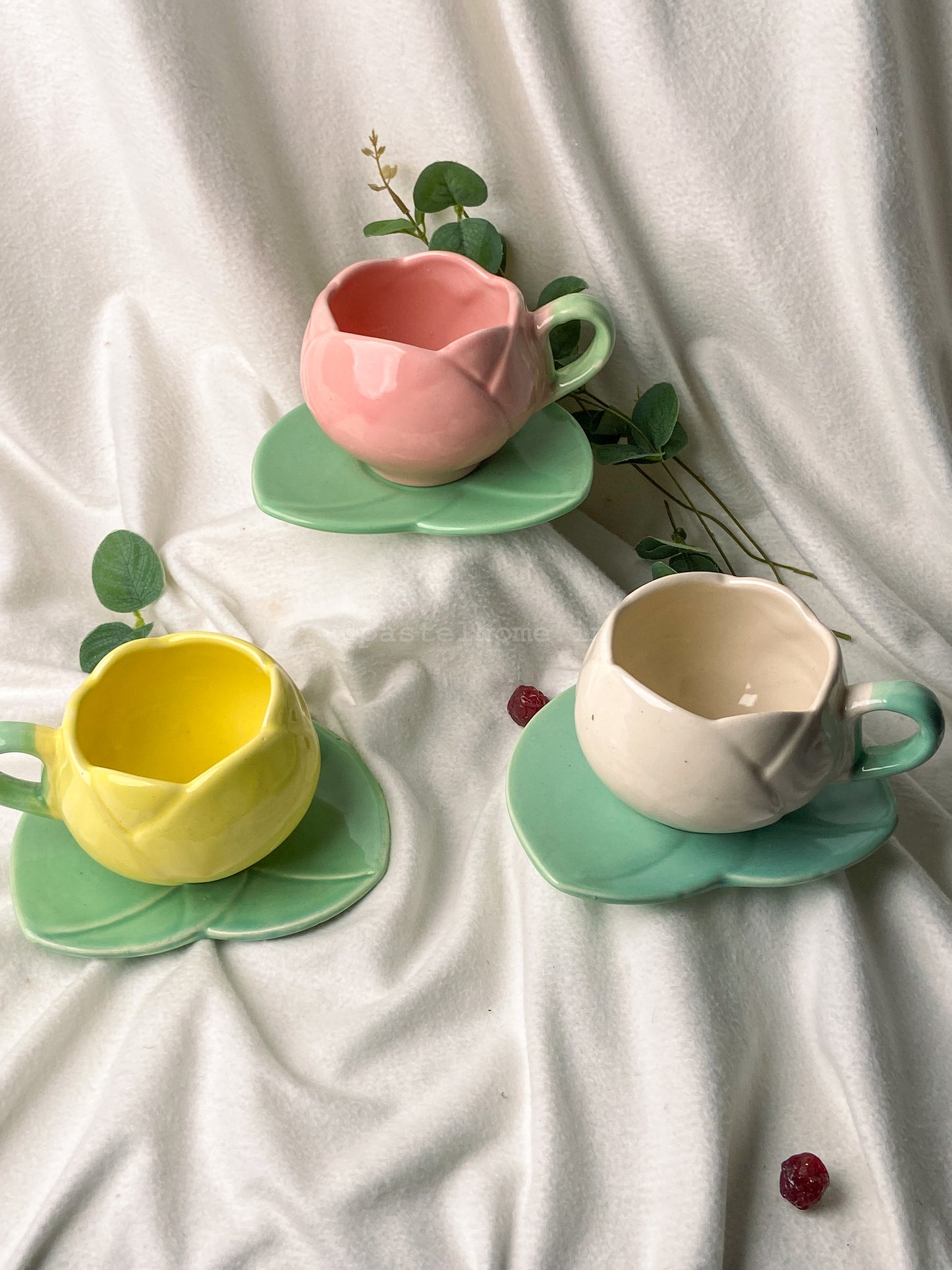 Tulip Shape Mug and Saucer Set of 3