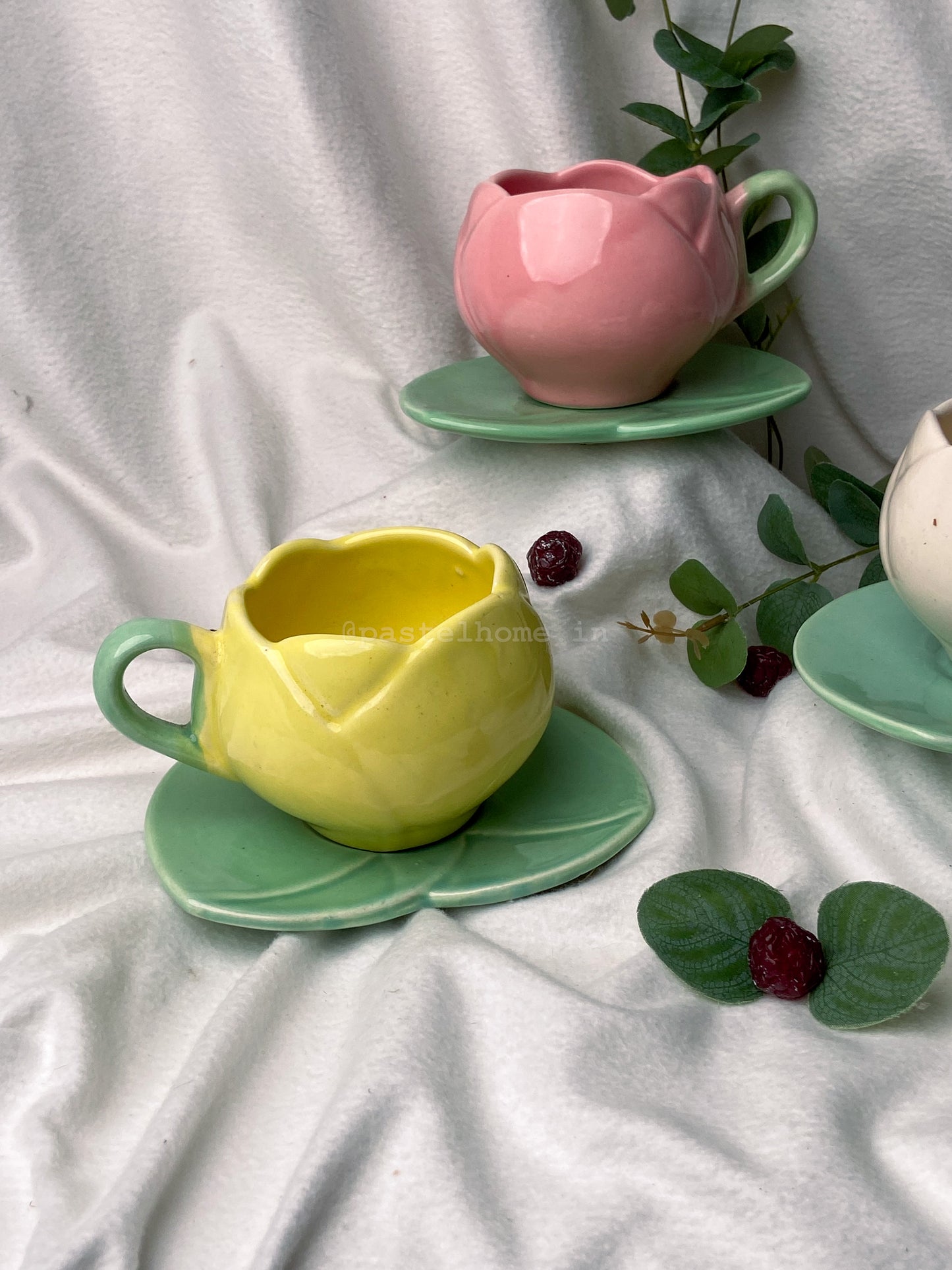 Tulip Shape Mug and Saucer Set of 3